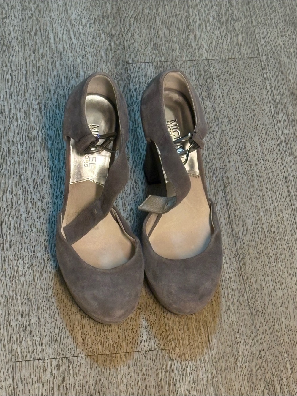MICHAEL KORS GRAY HAVEN SUEDE PLATFORM HEELS SIZE 6M